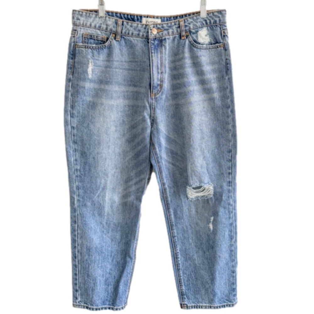 EVIDNT Los Angeles Distressed Cropped Jeans - Size 31, Stylish & Modern